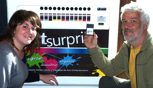 Art Surprise vending machine